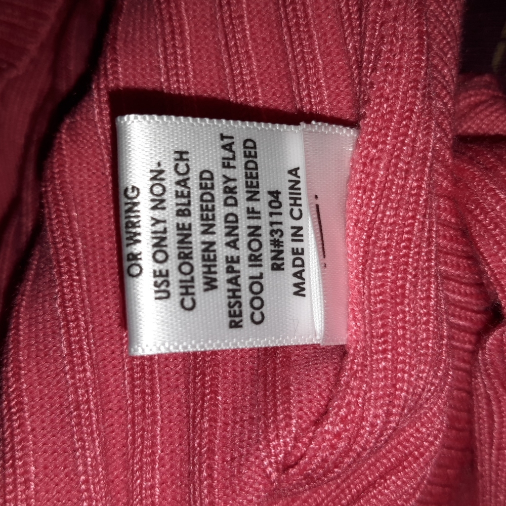 The Limited Pink Top - Size Medium - Picture 10 of 11